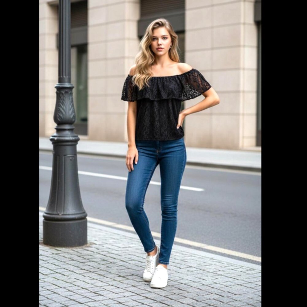 Black Lace Off-Shoulder – Size L 🖤✨